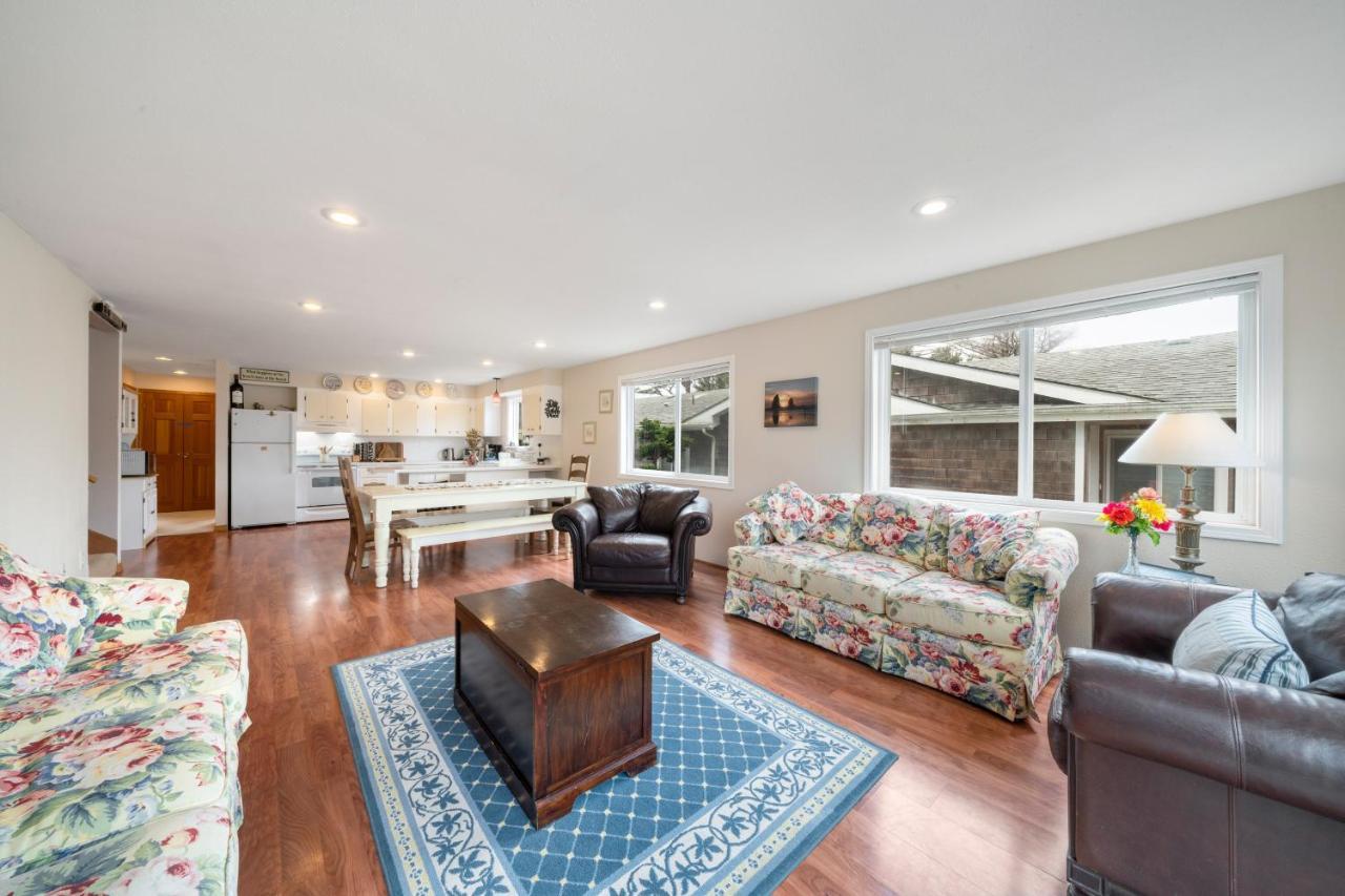 Sandpiper Beach House Cannon Beach Exterior photo